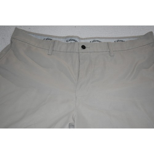 Callaway Golfshorts Herren Größe 38 Performance Polyester hellbraun vorne flach - Bild 2 von 5