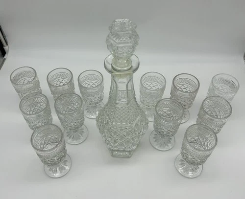 (12) Vintage Anchor Hocking Wexford Waffle Pressed Glass Wine Glasses W/Decanter