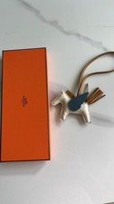 BNIB HERMES Pegase PM Charm Pegasus Rodeo Milo Lambskin Craie Blue Sesame