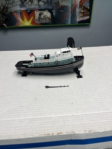 ERTL Texaco Fire Chief Tugboat Bank 2000 Diecast