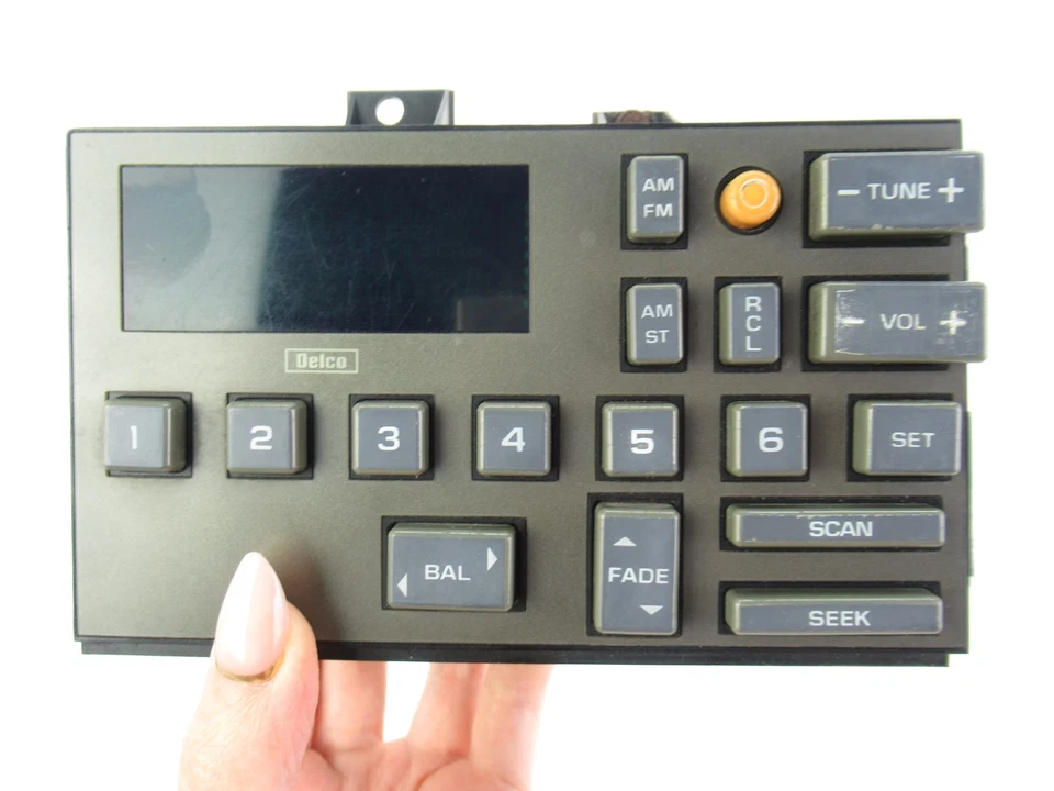 GMC CHEVY PICKUP C/K 1500 2500 TRUCK SUBURBAN AM FM RADIO HEAD UNIT 88-94 Foto 2 de 4