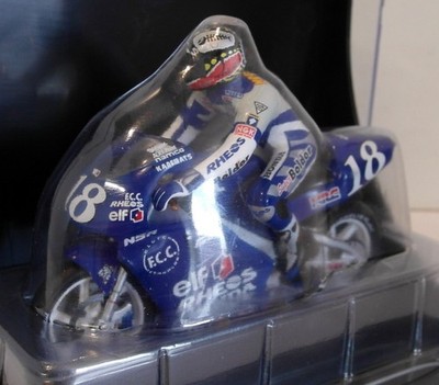Onyx Maßstab 1:24 Diecast XM053 Honda NSR V4 Team Honda Rheos Elf FCC N Aoki #18