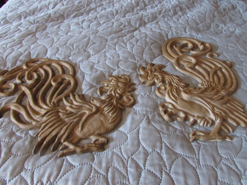  vintage pr. rivaling rooster wall hanging metal,