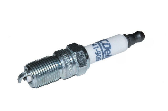 Genuine GM Double Platinum Spark Plug 19301808