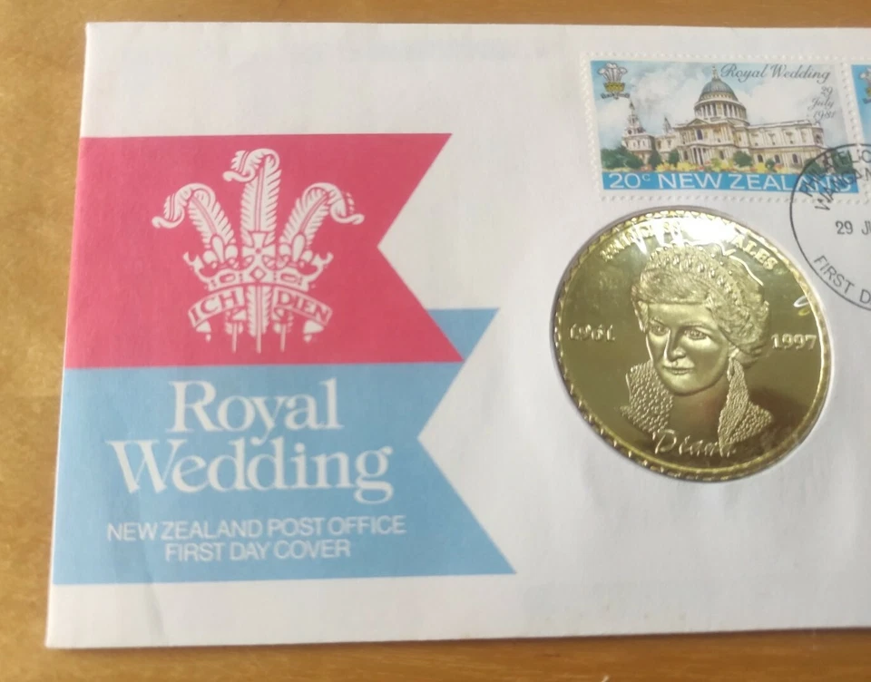 1981 New Zealand Royal Wedding Stamp FDC Inlaid Princess Diana Gold Color Coin - Image 2 of 4