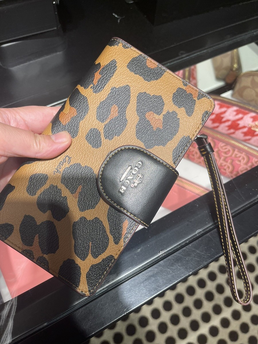 COACH 折り財布　豹柄　ストラップ付　ⅽⅽ869　　　163 コーチ COACH コーチ 財布 COACH アウトレット ミディアム コーナー