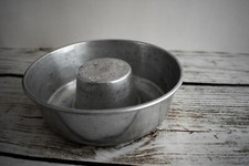 Molde de postre de gelatina de gelatina Enzo Jel de aluminio de la década de 1930 de colección Jello Bundt Pan