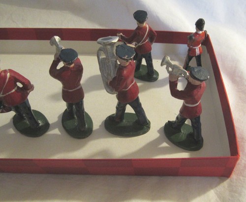 11 WEND-AL MARCHING BAND FIGURES IN EXCELLENT CONDITION..PLUS MORE - Picture 9 of 10
