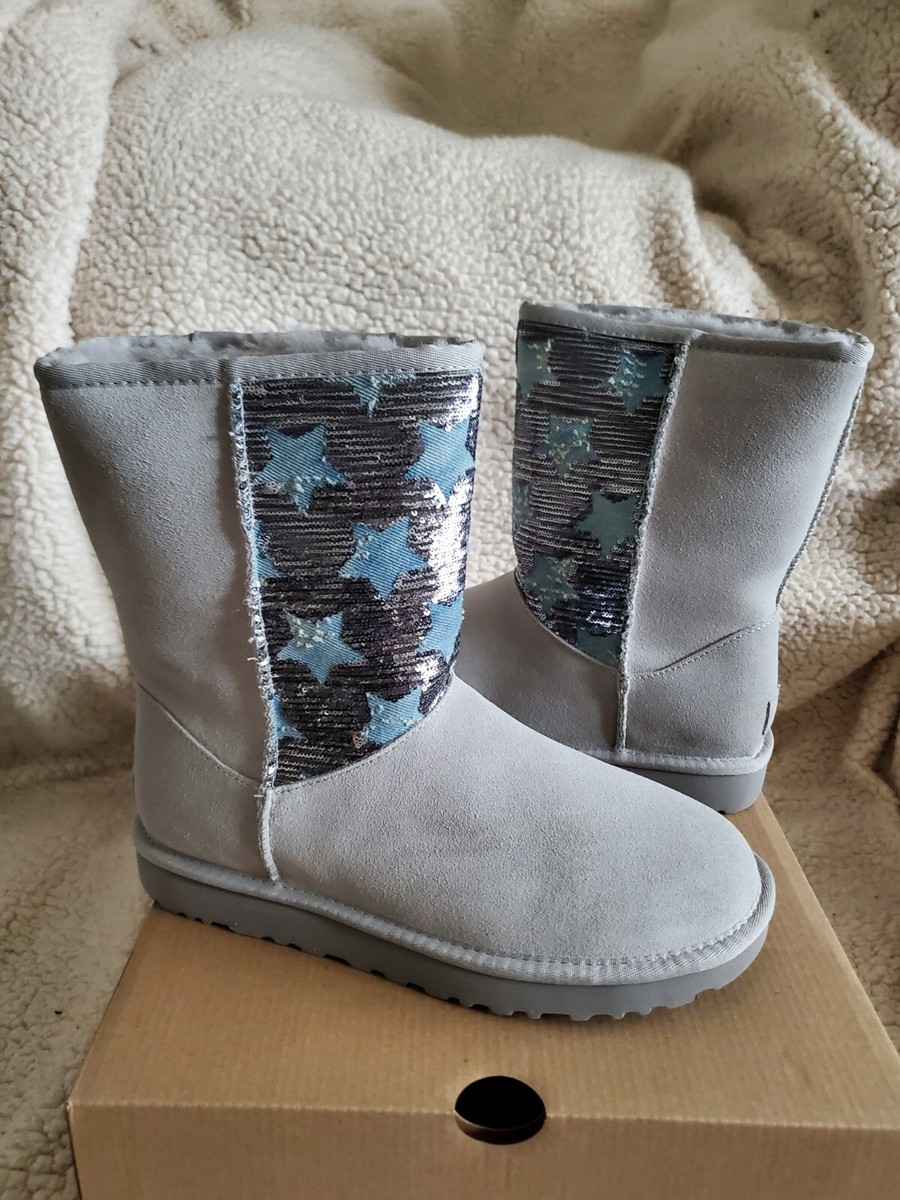 NWB Ugg Women display picture 3