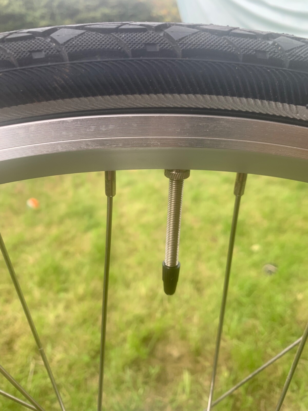 Swytch Kit 700 Wheel + Hub + Only 36V 250w EBike with 28 Inch Kenda