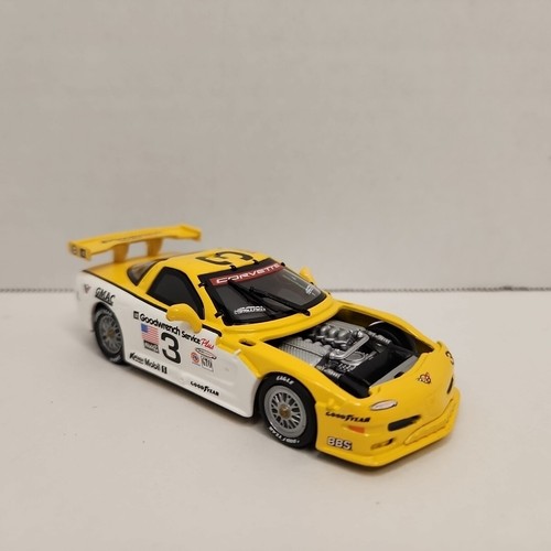 Action 1:43 #3 GM Goodwrench Service Plus 2000 C5-R Ron Fellows/ Chris Kneifel - Picture 8 of 14