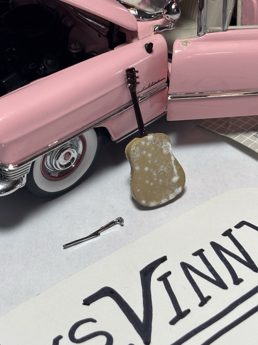 Elvis Presley's 1955 Pink Cadillac Franklin Mint 1/24 Scale Die