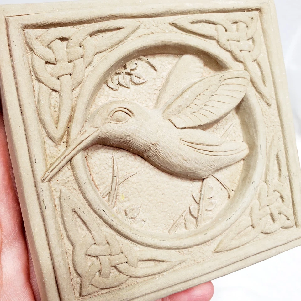 Carruth Studio Celtic Knot Hummingbird Garden Stonework Plaque Vintage 1995 - Image 2 of 4