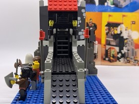 LEGO 6075 Wolfpack Renegade &ndash; 100% Complete w/ Instructions &ndash; Glowing Ghost!