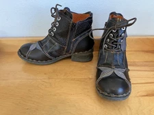 TMA EYES Black Leather Boots Women’s 8.5 Floral Layered Boho Steampunk Germany