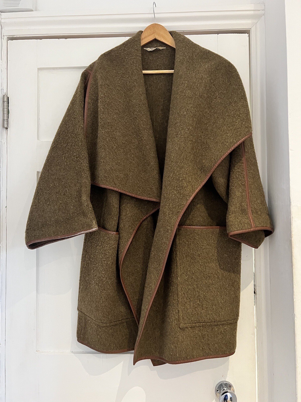 Max Mara Green Wool Leather Trim Swing Over Coat Rare UK10 Pre Owned image 3
