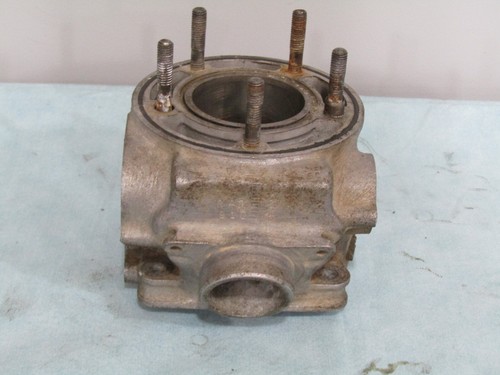 1991 YAMAHA YZ125 CYLINDER 3XJ-11311-00-00 MAY FIT OTHER YEARS NEEDS REPAIR - Bild 2 von 9