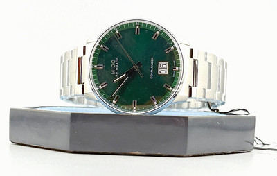 Mido Commander Big Date M021.626.11.091.00 Green Dial Watch Brand New In Box