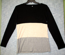 Women's Size M Long Sleeve V Neck Pocket T-Shirt