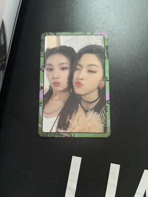 ITZY ユナ　チェキ　IT'z ITZY サイン入り　タワレコ thumbnailcombined_89b2aed0-
