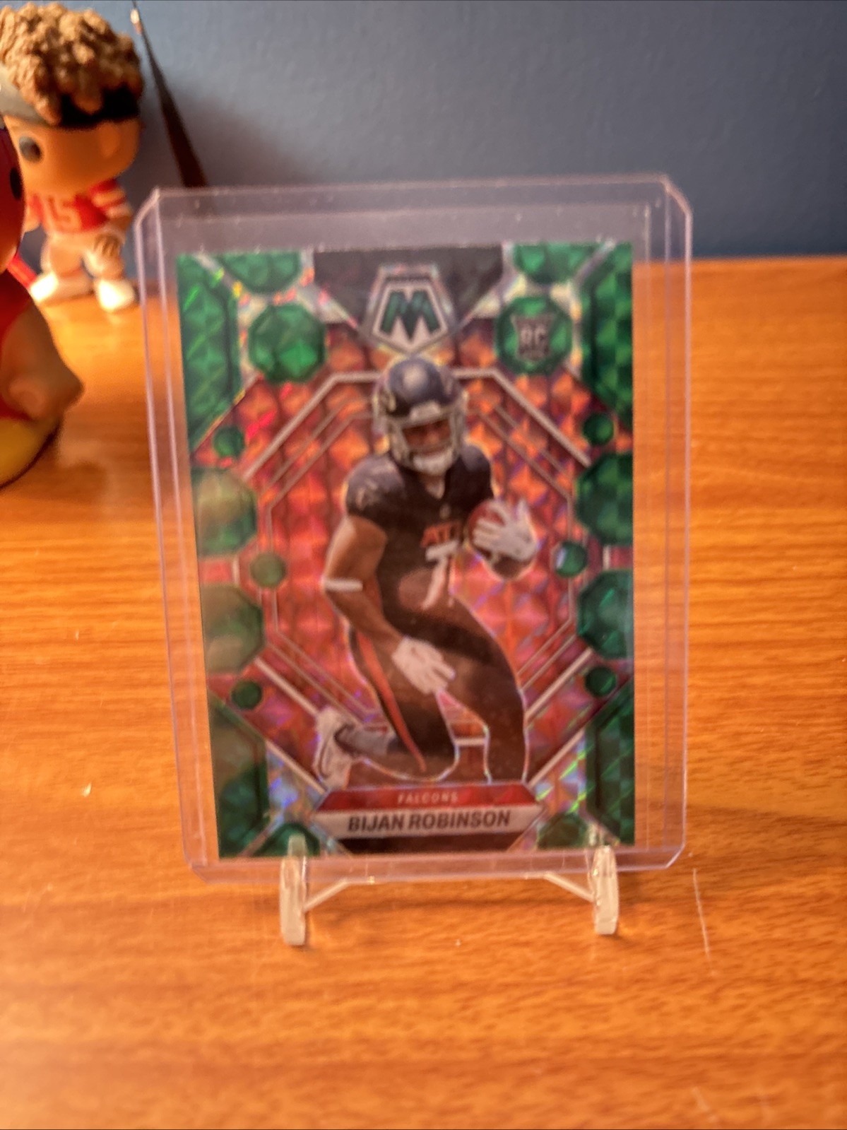 2023 Panini Mosaic - Rookies Bijan Robinson #284 Green Mosaic Prizm (RC)