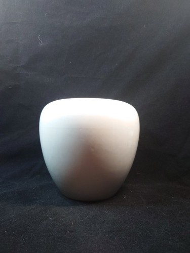 Large Round White Ceramic Vase - Picture 2 of 6