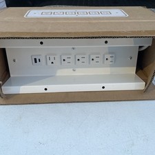 Branch 13-11-00-00 In Desk Power / Power Strip 5 Outlet 1 USB A 1 USB C
