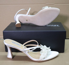 Badgley Mischka Whitney Floral Heels Strappy White Satin Size 8.5