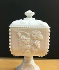 Vintage WESTMORELAND MILK GLASS BOWL AND LID Beaded Grape Excellent!