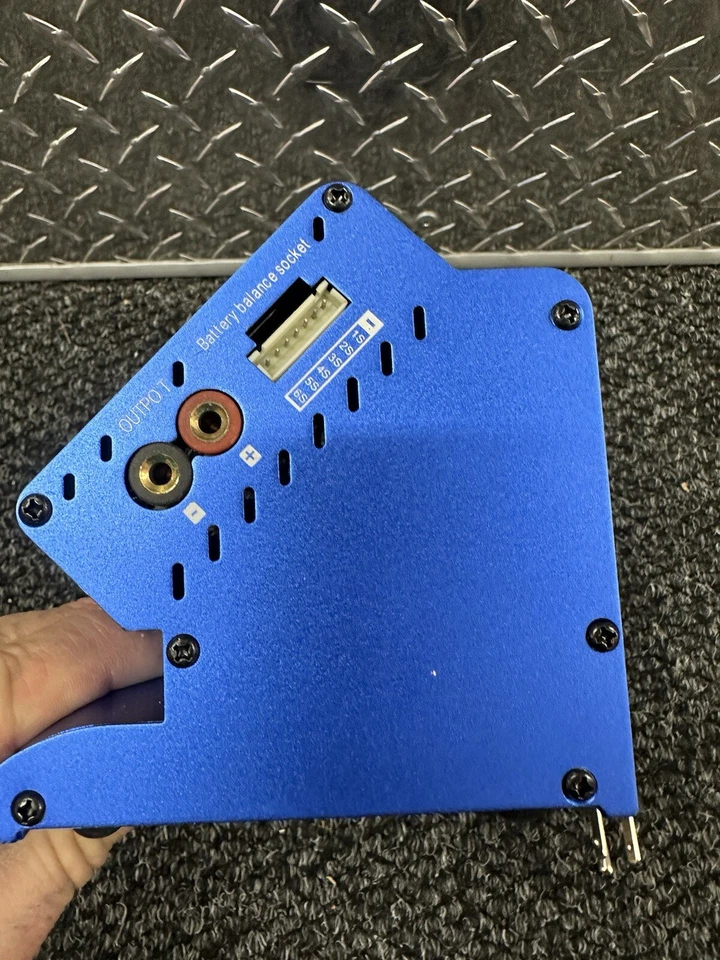 IMEX BS. Smart  AC/DC Charger.  - Image 2 of 4