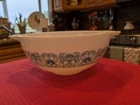 VTG  PYREX "HORIZON" # 443 CINDERELLA  BOWL  "MINT"