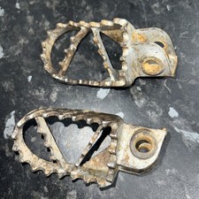 USED Standard Foot pegs KTM SX85 TC85 Husqvarna 2003 - 2017