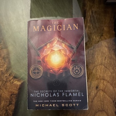 Michael Scott The Magician Secrets Immortal Nicholas Flamel PB YA Fantasy 2010