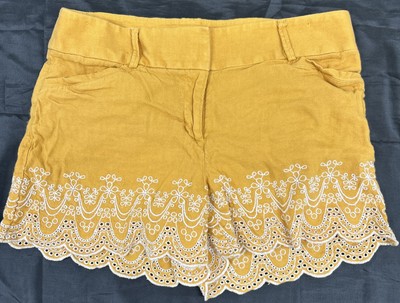 LOFT SHORTS PUMPKIN COLOR  w/WHITE TRIM EUC  ￼