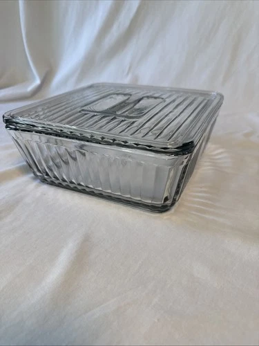 Anchor Hocking Vintage Design Ribbed 9" Square Refrigerator Dish & Lid 9” X 9”