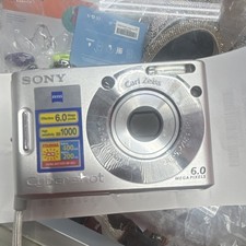 Sony Cyber-shot DSC-W30 Compact Digital Camera 6.0MP 3x Zoom Carl Zeiss Silver