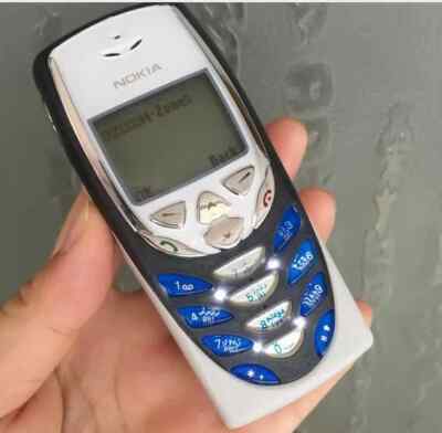 Original Nokia 8310 Dualband GSM 900/1800 Mobilephone Classic