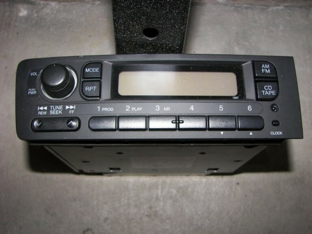 Honda Civic Oem Factory Radio Tuner Control Am Fm Tape Cd 39110s01a010m1 For Sale Online Ebay