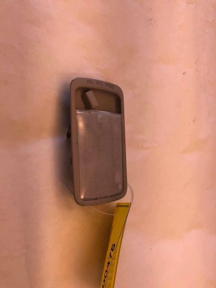 Nissan Versa 2014 hatchback cúpula central trasera interior mapa luz de lectura lámpara OEM Foto 2 de 4