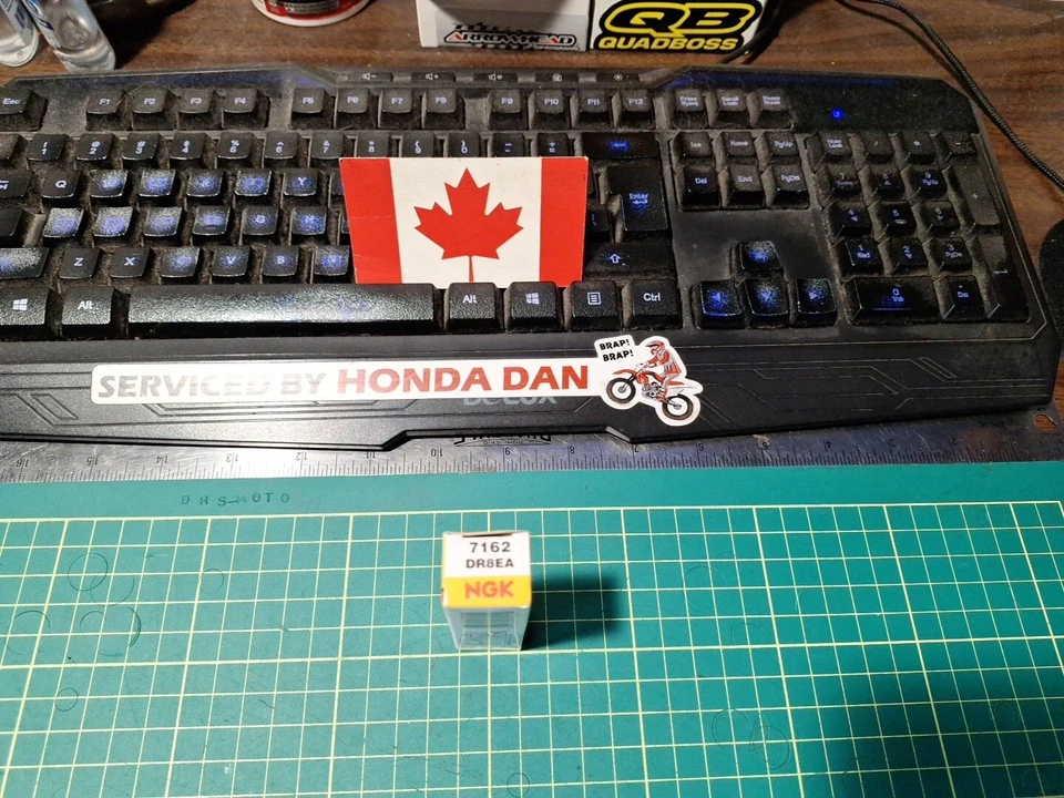 Honda XL XR CT CB CM GL CBX NGK Sprak Plug DR8EA Fits 1974-1981 100-1100cc — 第 2/4 张图片