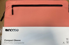 Incase COMPACT SLEEVE Case for Apple MacBook Pro 15"/ 16" - PINK