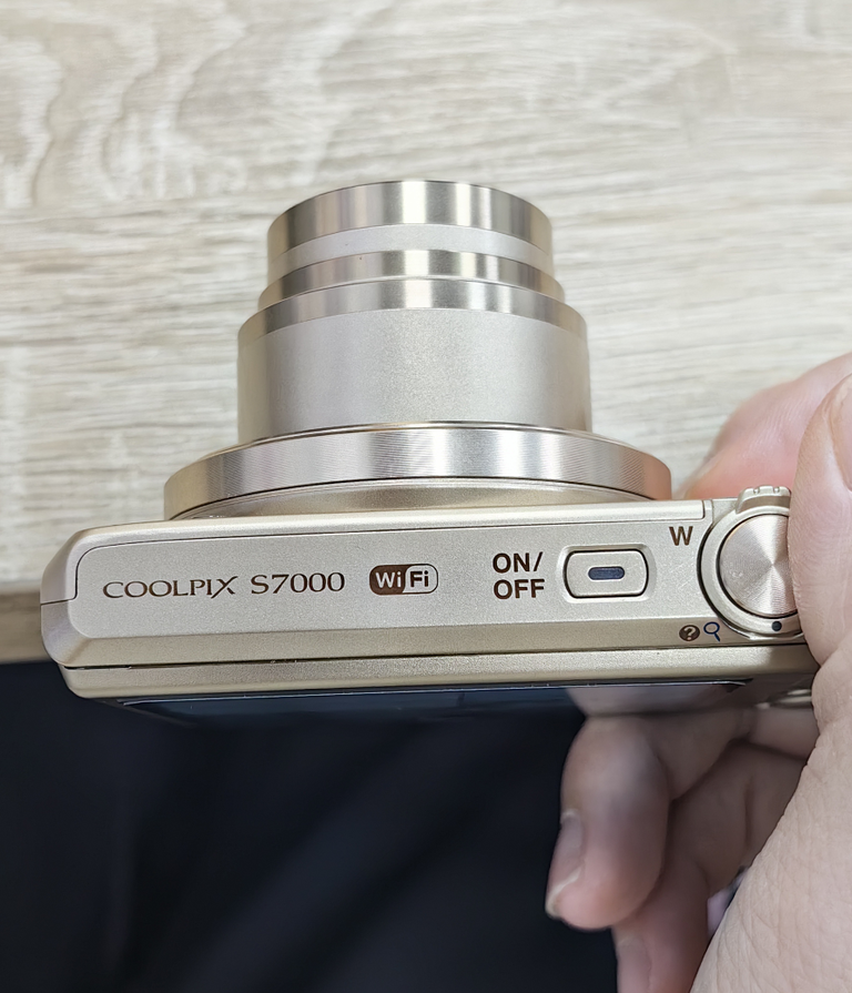 Nikon COOLPIX S7000 16.0MP 20X Optical Zoom Vintage Digital Camera