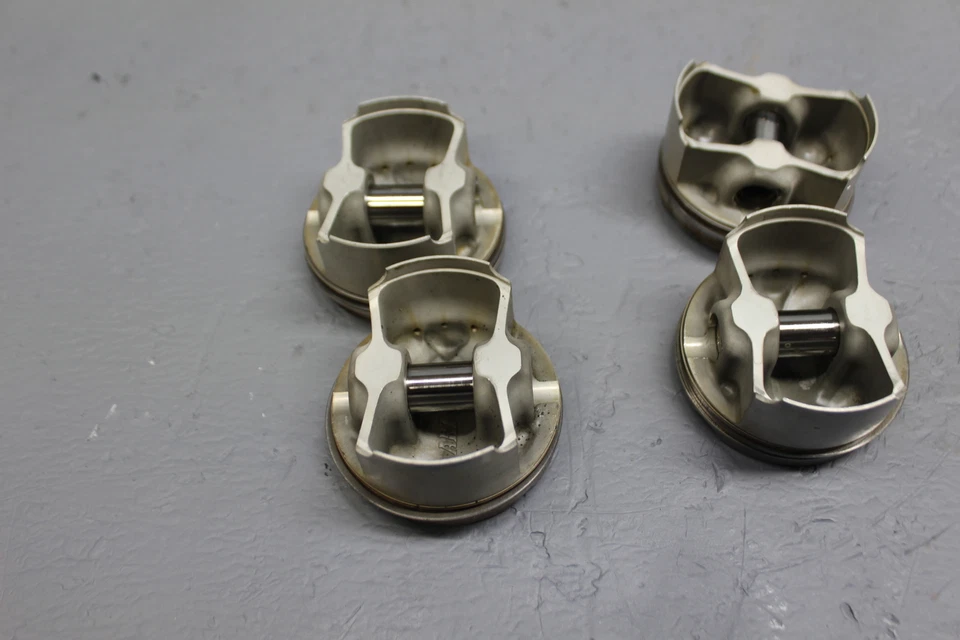 Cárter motor Suzuki GSXR600 GSXR600M GSXR600Z 2001-2003 con pistones Foto 4 de 4