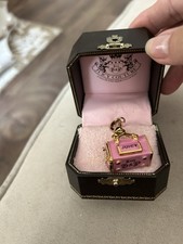 Juicy Couture Pink/Gold Metal Dog Carrier Cha...