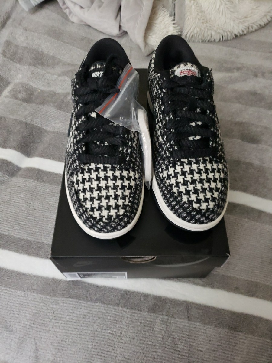 Women's Nike Dunk Low X Harris Tweed, Black/white. Women's Size 8