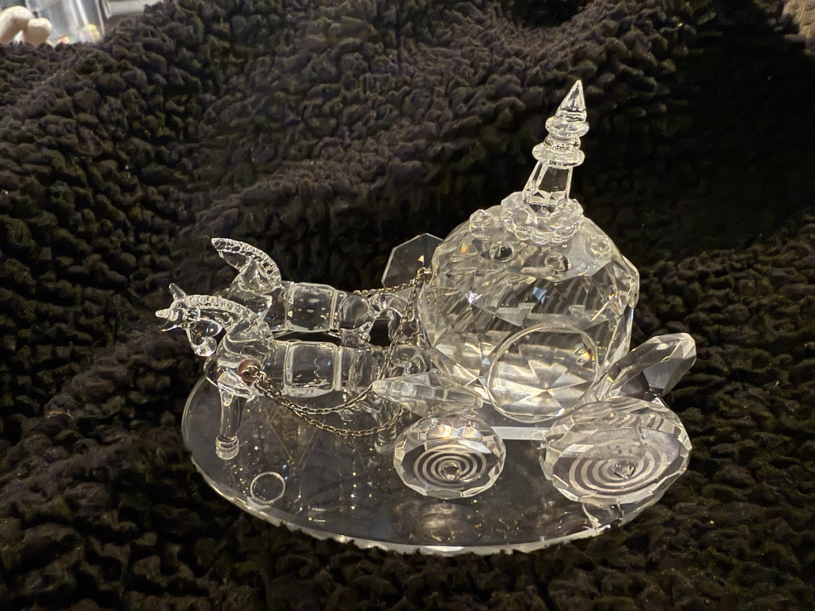 Godinger Handmade Shannon Crystal Coach Horse & Carriage Sculpture DAMAGED