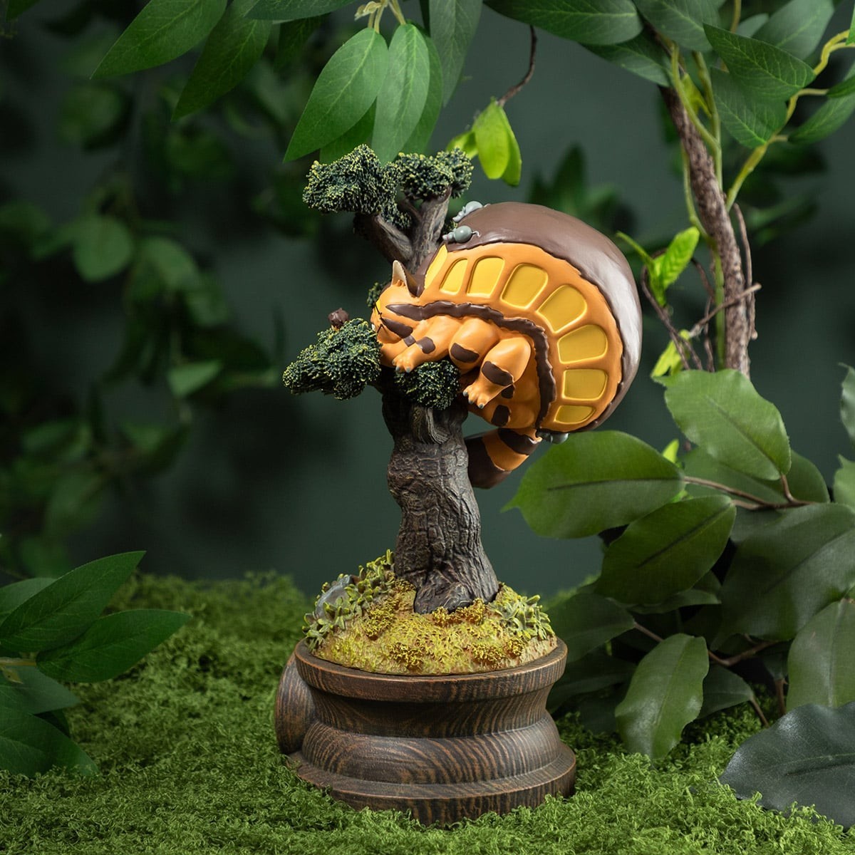 Studio Ghibli My Neighbor Totoro Diorama Table Clock on a Pine