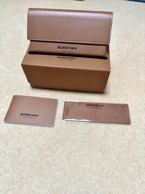 Authentic Burberry Tan Leather Eyeglass Case with Dust Bag – Excellent Condition Authentic Burberry Camel Brown Soft Leather Sunglasses Case  main image 2