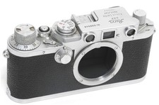  Leitz Leica IIIf camera body 35mm film Screw Mount Shutter is defective