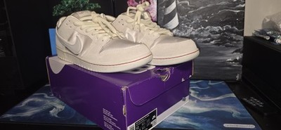 Nike SB Dunk Low 'City of Love' Sneakers Bone White